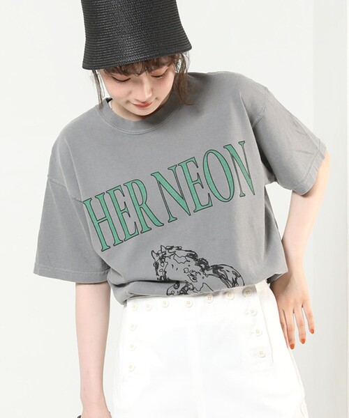 Herneon tシャツ T-SHIRT – HER NEON