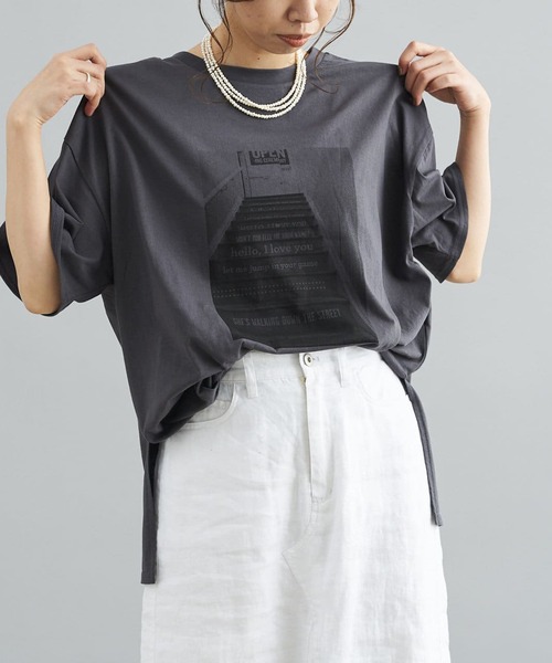 DouDou(ドゥドゥ)の「photo T(Tシャツ/カットソー・レディース・ホワイト/チャコールグレー/イエロー・FREE)」の3枚目の写真