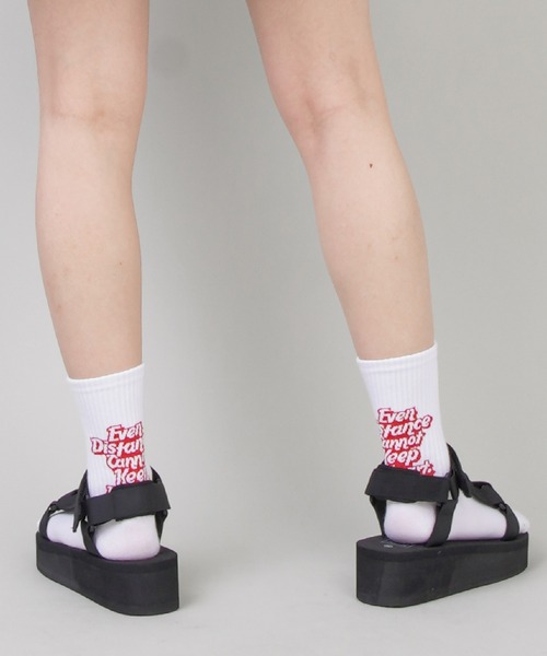 SPINNS(スピンズ)の「テープストラップ 厚底スポーツサンダル(サンダル・レディース・ブラック・L/M/S)」の5枚目の写真