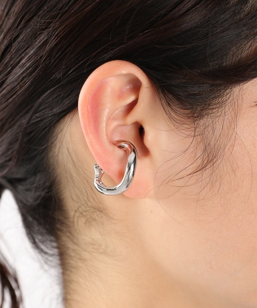 LOWRYS FARM(ローリーズファーム)の「フックイヤリング 946191(イヤリング・レディース・シルバー/ゴールド/ゴールド系その他・FREE)」の2枚目の写真