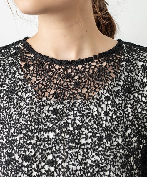 PUAL CE CIN(ピュアルセシン)の「ケミカル両耳レースブラウス(シャツ/ブラウス・レディース・アイボリー/ブラック・FREE)」の7枚目の写真