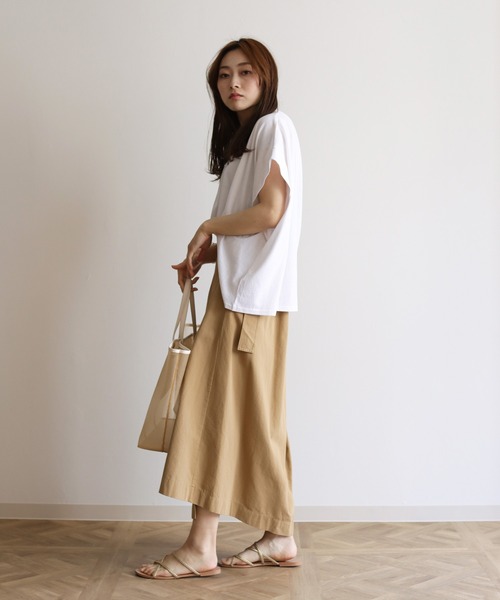 Lant Kalte（ラントカルテ）の「【Lant Kalte】アシメデザインカットソー（Tシャツ/カットソー・レディース・ホワイト/チャコールグレー/カーキ・MEDIUM）」の5枚目の写真