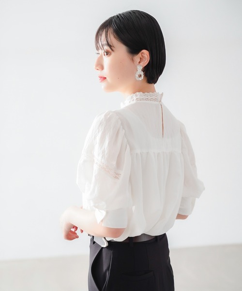 PAGEBOY（ページボーイ）の「キリカエレースボリュームブラウス（シャツ/ブラウス・レディース・オフホワイト/ブラック/オリーブ・FREE）」の6枚目の写真