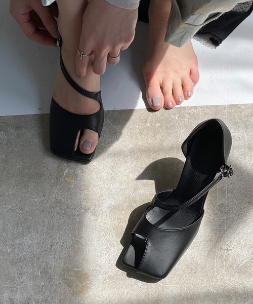 chuclla(チュクラ)の「【chuclla】【2021/SS】Asymmetry cutting-toe pumps chs143(パンプス・レディース・ブラック/ベージュ/ホワイト/オレンジ・40/37/38/36/39)」の9枚目の写真