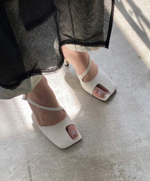 chuclla(チュクラ)の「【chuclla】【2021/SS】Asymmetry cutting-toe pumps chs143(パンプス・レディース・ブラック/ベージュ/ホワイト/オレンジ・40/37/38/36/39)」の12枚目の写真