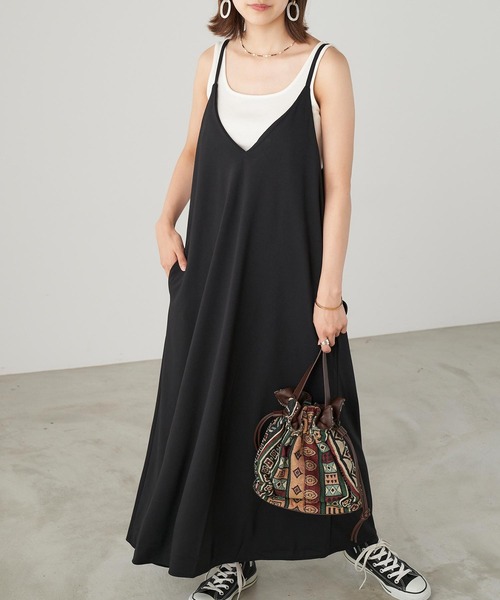 Chaco closet（チャコ クローゼット）の「フレアーマキシ丈キャミワンピース（ワンピース・レディース・ブラック/グレー/ピンクベージュ・FREE）」の4枚目の写真