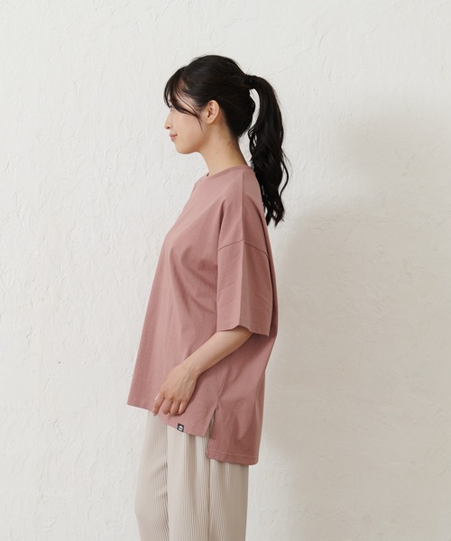 OUTDOOR PRODUCTS APPAREL(アウトドアプロダクツアパレル)の「USAコットン バックエンボスロゴBIGシルエットTシャツ(Tシャツ/カットソー・レディース・ホワイト/ブラック/ブルー系その他/ピンク系その他・FREE)」の18枚目の写真