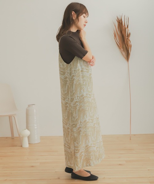 SENSE OF PLACE by URBAN RESEARCH(センスオブプレイスバイアーバンリサーチ)の「マーブルキャミワンピース(ワンピース・レディース・ホワイト系その他/ベージュ系その他・ONE)」の22枚目の写真