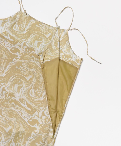 SENSE OF PLACE by URBAN RESEARCH(センスオブプレイスバイアーバンリサーチ)の「マーブルキャミワンピース(ワンピース・レディース・ホワイト系その他/ベージュ系その他・ONE)」の5枚目の写真