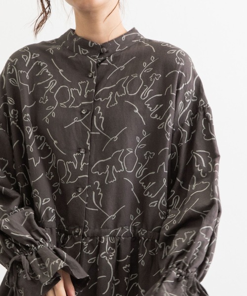 POU DOU DOU（プードゥドゥ）の「線画プリントワンピース（ワンピース・レディース・ダークグレー/キナリ・3）」の10枚目の写真