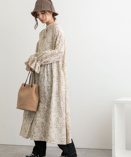 POU DOU DOU（プードゥドゥ）の「線画プリントワンピース（ワンピース・レディース・ダークグレー/キナリ・3）」の12枚目の写真