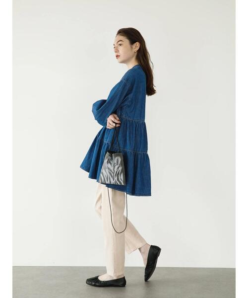 koe（コエ）の「デニムティアードワンピース（チュニック・レディース・インディゴブルー/ライトインディゴブルー・FREE）」の13枚目の写真