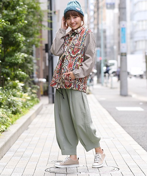 チチカカ（チチカカ）の「エッグタックパンツ（その他パンツ・レディース・ブラック/カーキ/グリーン・FREE）」の16枚目の写真