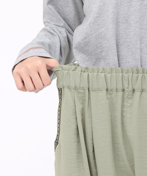 チチカカ（チチカカ）の「エッグタックパンツ（その他パンツ・レディース・ブラック/カーキ/グリーン・FREE）」の10枚目の写真