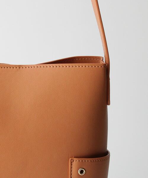 closet story（クローゼットストーリー）の「＜closet story（クローゼットストーリー）＞サイドポケット ワンショルダーバッグ（ショルダーバッグ・レディース・ベージュ/ナチュラル・FREE）」の9枚目の写真