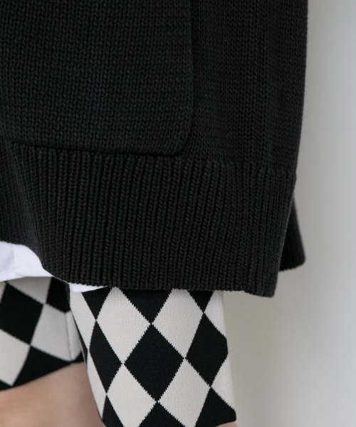 yuw（ユウ）の「UNSEX BIG V CARDIGAN　217974（カーディガン/ボレロ・レディース・ブラック/グレー/グリーン/レッド/ダークブラウン・FREE）」の18枚目の写真