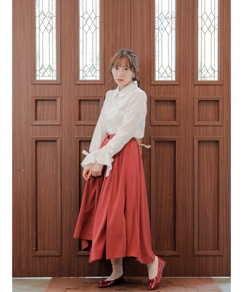 Areeam（アリーム）の「静かな魅力のモノクロブラウス（シャツ/ブラウス・レディース・ブラック/オフホワイト・FREE）」の6枚目の写真