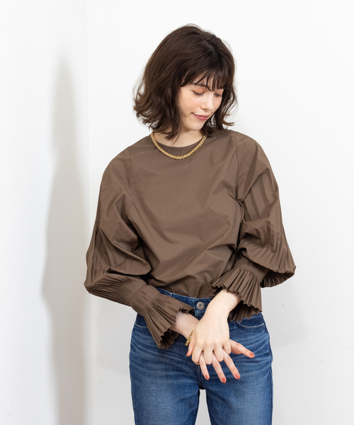 Rouge vif（ルージュヴィフ）の「プリーツブラウス（シャツ/ブラウス・レディース・ホワイト/ブラウン/ブラック/ホワイト系/ブラック系1・フリー）」の5枚目の写真