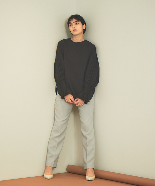 Rouge vif（ルージュヴィフ）の「プリーツブラウス（シャツ/ブラウス・レディース・ホワイト/ブラウン/ブラック/ホワイト系/ブラック系1・フリー）」の8枚目の写真