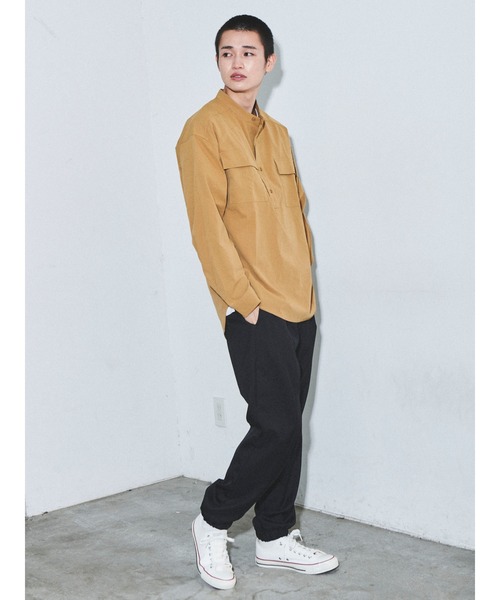 COTORICA（コトリカ）の「ポプリンバンドカラープルオーバーシャツ（シャツ/ブラウス・メンズ・カーキ/ベージュ・LARGE/MEDIUM）」の6枚目の写真