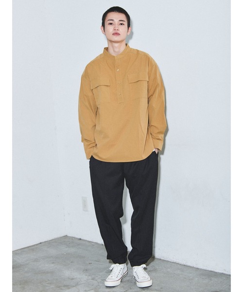 COTORICA（コトリカ）の「ポプリンバンドカラープルオーバーシャツ（シャツ/ブラウス・メンズ・カーキ/ベージュ・LARGE/MEDIUM）」の7枚目の写真