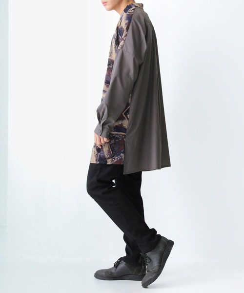 n'OrLABEL（ノアールレーベル）の「『アート柄アシメロングシャツ』（シャツ/ブラウス・レディース・ベージュ/グレー・1/2）」の15枚目の写真