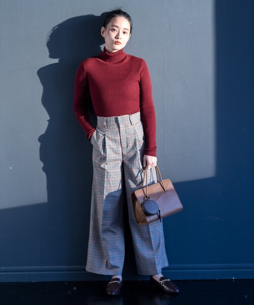 THE SHOP TK (ザ ショップ ティーケー )の「◆タートルニットプルオーバー(ニット/セーター・レディース・ブラック/オフホワイト/オレンジ系・12/13/14)」の5枚目の写真