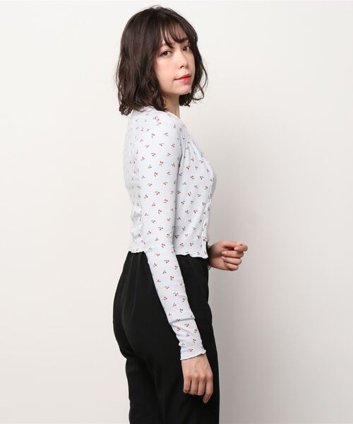 atmos pink（アトモスピンク）の「atmos pink チェリー柄 カーディガン（カーディガン/ボレロ・レディース・ブルー/ピンク/ホワイト・FREE）」の5枚目の写真