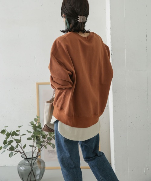 URBAN RESEARCH DOORS(アーバンリサーチドアーズ)の「スウェットクルーネックプルオーバー(スウェット・レディース・チャコールグレー/ブラウン/アイボリー・ONE)」の16枚目の写真