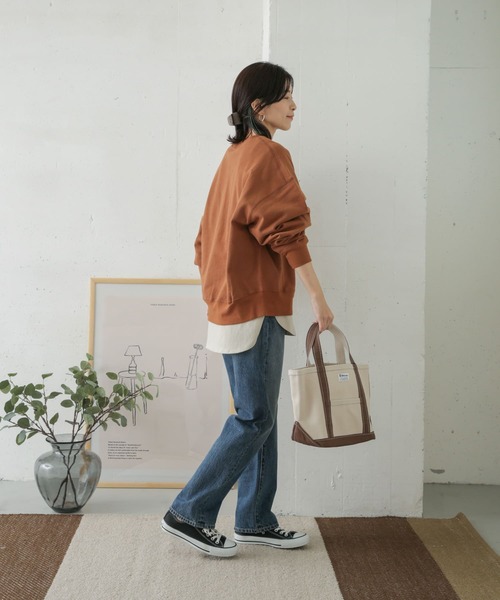 URBAN RESEARCH DOORS(アーバンリサーチドアーズ)の「スウェットクルーネックプルオーバー(スウェット・レディース・チャコールグレー/ブラウン/アイボリー・ONE)」の17枚目の写真