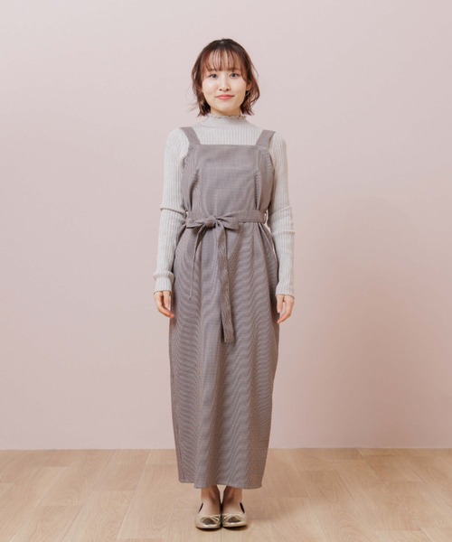 flower（フラワー）の「チェックエプロンワンピース（ワンピース・レディース・グレー/ベージュ・FREE）」の2枚目の写真