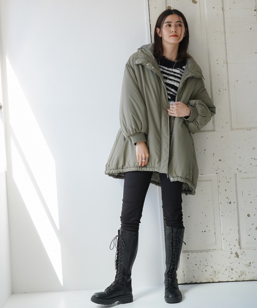 VENCEEXCHANGE（ヴァンスエクスチェンジ）の「タンクソールレースアップロングブーツ（ブーツ・レディース・ホワイト/ブラック・M/L）」の17枚目の写真