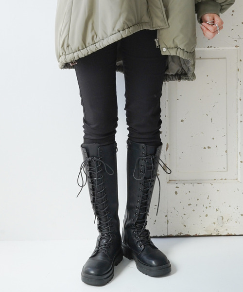VENCEEXCHANGE（ヴァンスエクスチェンジ）の「タンクソールレースアップロングブーツ（ブーツ・レディース・ホワイト/ブラック・M/L）」の14枚目の写真