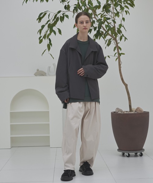 shiki tokyo(シキトウキョウ)の「Oversized Shirt Cardigan / オーバーサイズシャツカーディガン(カーディガン/ボレロ・メンズ・チャコールグレー/グレイッシュベージュ・SMALL/LARGE/MEDIUM)」の19枚目の写真