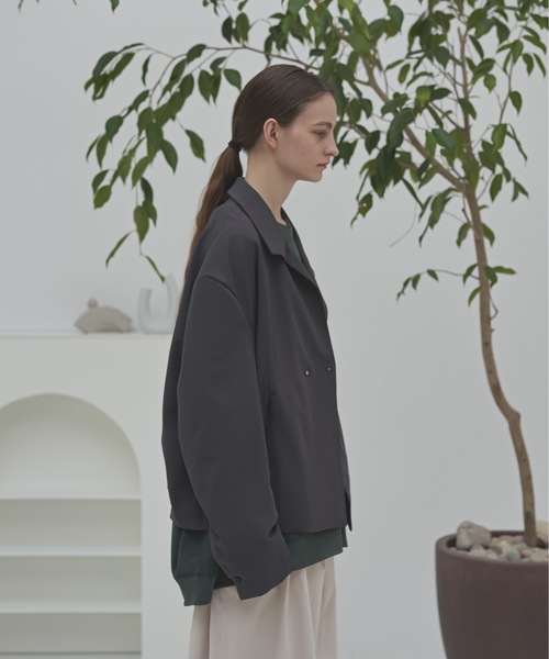 shiki tokyo(シキトウキョウ)の「Oversized Shirt Cardigan / オーバーサイズシャツカーディガン(カーディガン/ボレロ・メンズ・チャコールグレー/グレイッシュベージュ・SMALL/LARGE/MEDIUM)」の8枚目の写真