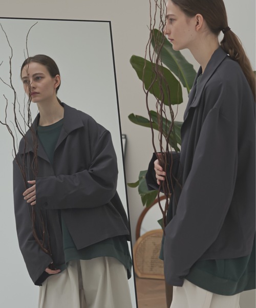 shiki tokyo(シキトウキョウ)の「Oversized Shirt Cardigan / オーバーサイズシャツカーディガン(カーディガン/ボレロ・メンズ・チャコールグレー/グレイッシュベージュ・SMALL/LARGE/MEDIUM)」の11枚目の写真