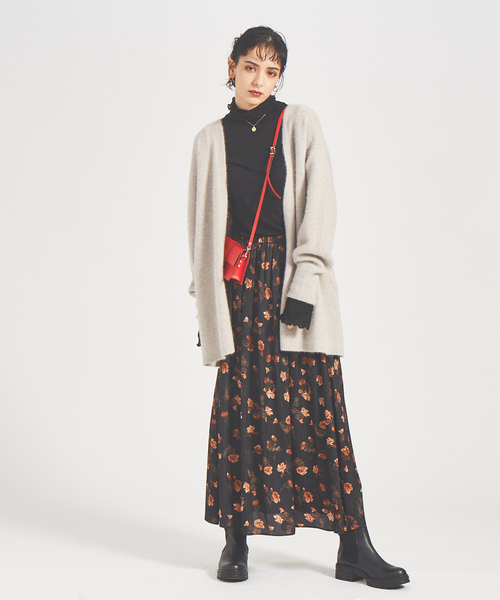 Rouge vif Anna（ルージュヴィフアンナ）の「フラワープリントマキシスカート（スカート・レディース・ブラック・フリー）」の4枚目の写真