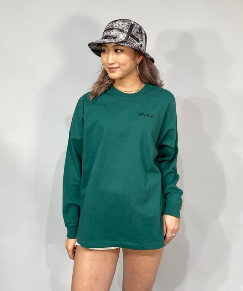 RVCA(ルーカ)の「RVCA/ルーカ ビッグシルエット バンダナ柄ロゴロンT/ロングスリーブTEE BC043-057(Tシャツ/カットソー・レディース・ブラック/グリーン/ホワイト・M/S/XS)」の8枚目の写真
