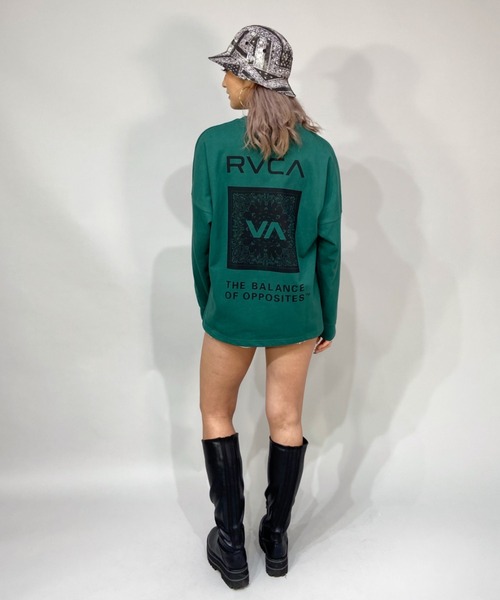 RVCA(ルーカ)の「RVCA/ルーカ ビッグシルエット バンダナ柄ロゴロンT/ロングスリーブTEE BC043-057(Tシャツ/カットソー・レディース・ブラック/グリーン/ホワイト・M/S/XS)」の18枚目の写真