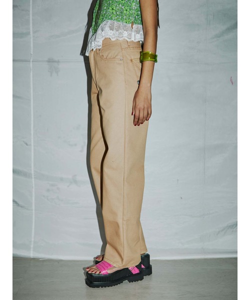 PAMEO POSE（パメオポーズ）の「ZOEY Pants（デニムパンツ・レディース・ブルー/ブラック/ベージュ・SMALL/MEDIUM）」の22枚目の写真