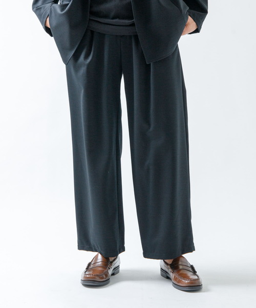 URBAN RESEARCH ROSSO MEN(アーバンリサーチロッソメン)の「ハイブリッドボンディングワイドパンツ『セットアップ対応』(その他パンツ・メンズ・ブラック/ブラウン/ネイビー・MEDIUM/LARGE)」の4枚目の写真