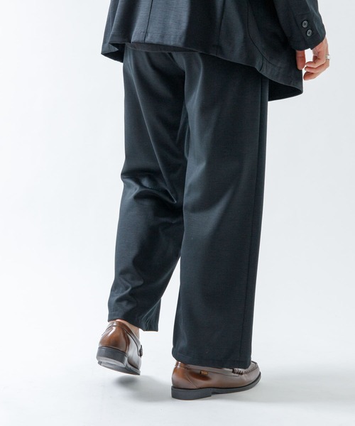 URBAN RESEARCH ROSSO MEN(アーバンリサーチロッソメン)の「ハイブリッドボンディングワイドパンツ『セットアップ対応』(その他パンツ・メンズ・ブラック/ブラウン/ネイビー・MEDIUM/LARGE)」の11枚目の写真