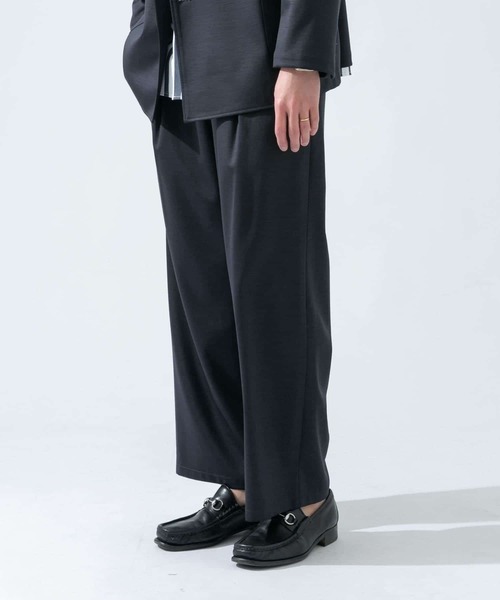 URBAN RESEARCH ROSSO MEN(アーバンリサーチロッソメン)の「ハイブリッドボンディングワイドパンツ『セットアップ対応』(その他パンツ・メンズ・ブラック/ブラウン/ネイビー・MEDIUM/LARGE)」の20枚目の写真