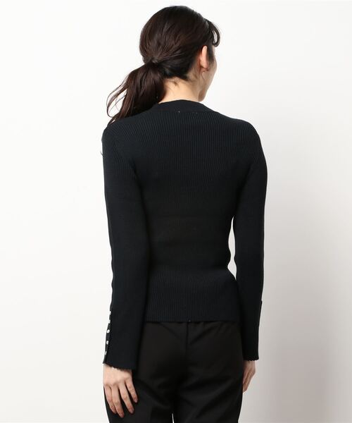 Te chichi（テチチ）の「袖口ボタンスリットリブニット（ニット/セーター・レディース・ブラック/ベージュ/グレー/オフホワイト・ﾌﾘ-）」の6枚目の写真