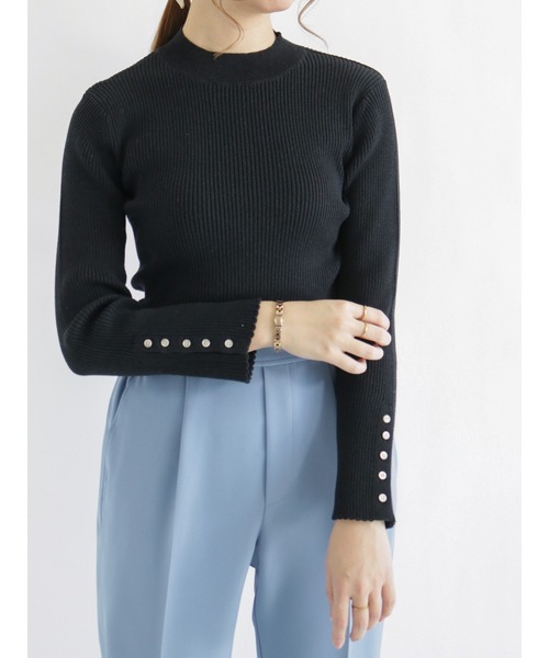 Te chichi（テチチ）の「袖口ボタンスリットリブニット（ニット/セーター・レディース・ブラック/ベージュ/グレー/オフホワイト・ﾌﾘ-）」の3枚目の写真