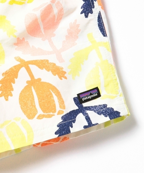 patagonia(パタゴニア)の「 Patagonia / 15 BB バギーズ (6m~5y)(その他パンツ・キッズ・ブルー/ホワイト/レッド系その他/グリーン・2Y/12-18M/4Y/3Y/5Y/6-12M)」の19枚目の写真