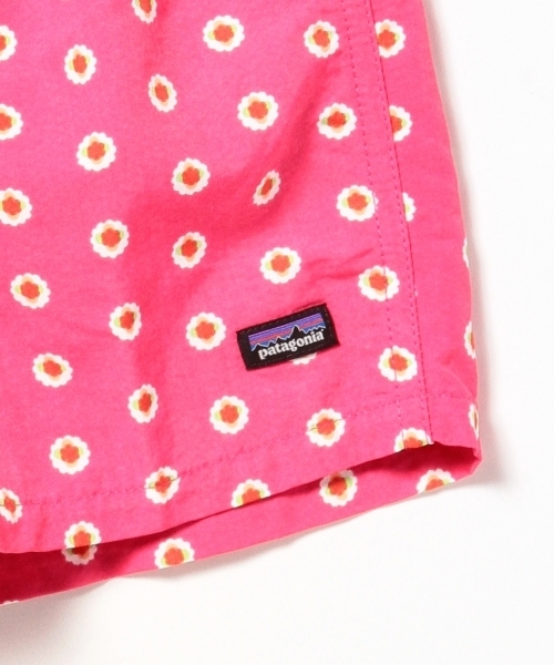 patagonia(パタゴニア)の「 Patagonia / 15 BB バギーズ (6m~5y)(その他パンツ・キッズ・ブルー/ホワイト/レッド系その他/グリーン・2Y/12-18M/4Y/3Y/5Y/6-12M)」の11枚目の写真