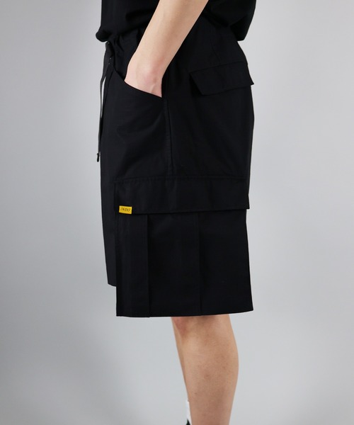 NUMBER (N)INE(ナンバーナイン)の「NUMBER (N)INE / ナンバーナイン RIPSTOP CARGO SHORTS/リップストップ フラシサイドポケット ショートパンツ(カーゴパンツ・メンズ・ブラック/オフホワイト/オリーブ・3/2/4)」の12枚目の写真
