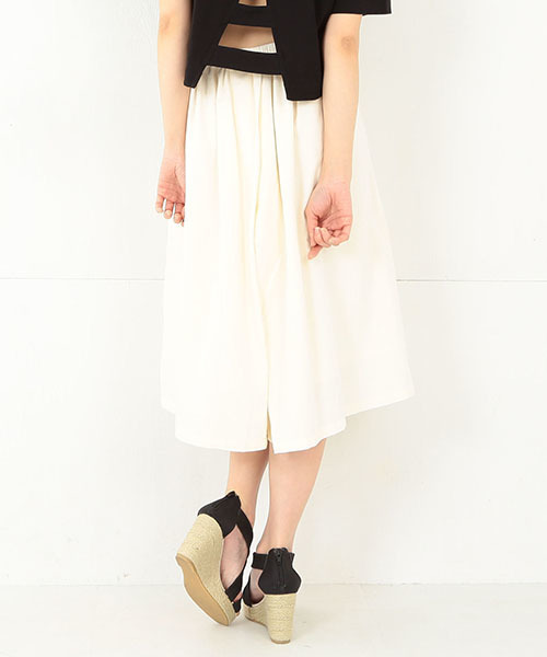 CAROLINA GLASER（カロリナ グレイサー）の「CAROLINA GLASER / ガウチョ パンツ（その他パンツ・レディース・クリーム/ネイビー・ONE SIZE）」の5枚目の写真