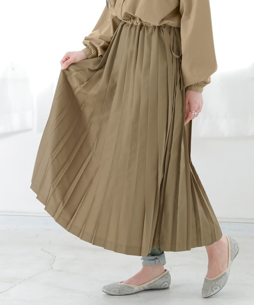 osharewalker（オシャレウォーカー）の「【廃盤】『ウエスト切替プリーツワンピース』（ワンピース・レディース・ブラック/ベージュ/グリーン・FREE）」の8枚目の写真